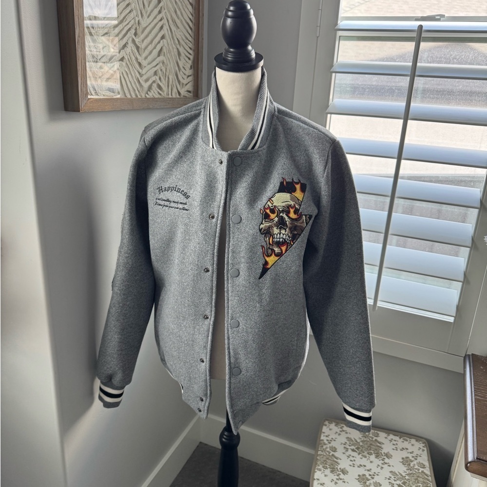 Men’s Ring of Fire skull bomber jacket size small